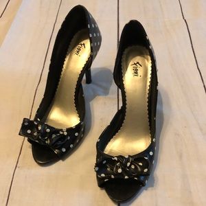 Fioni polka dot heels